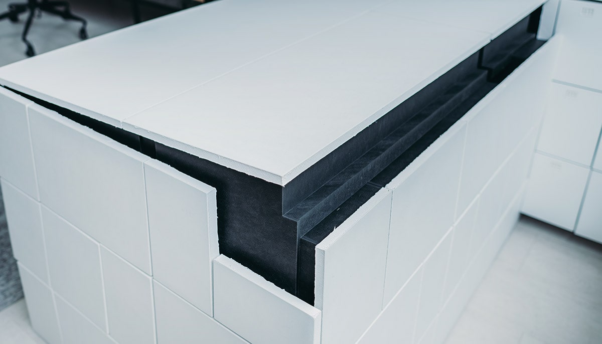 最強の遮音材はこれ！壁の防音シート効果と賃貸での対策を徹底解説